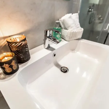 Venetian Exclusive R&r * Velence